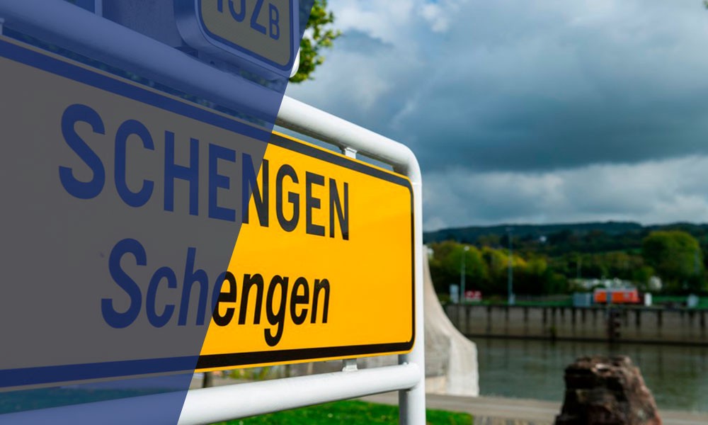 Для выезда во многие государства ЕС требуется оформление Шенгенской визы. Из-за этого люди часто путаются, думая, что Евросоюз и Шенген
