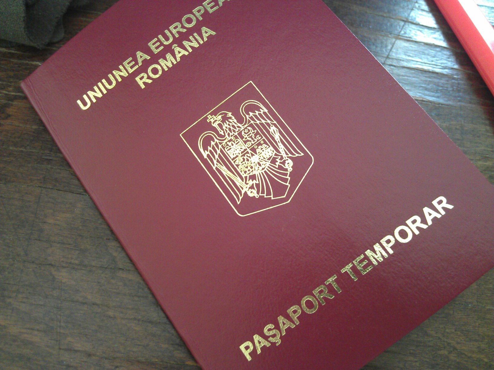 Стать гражданином Румынии может любой человек, родственники которого родились на территории этой страны до 1940 года. Таким образом, получить паспорт могут практически все жители современной Молдавии