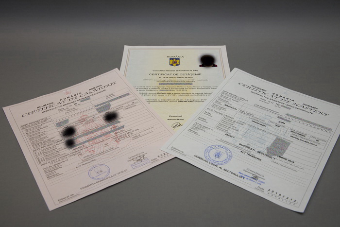 Повторный сертификат при получении гражданства Румынии.Дубликат любого административно-правового документа может быть выдан только органом, выдавшим оригинал соответствующего акта, или правопреемниками/ обязательно к любой соответствующей административной единицы.